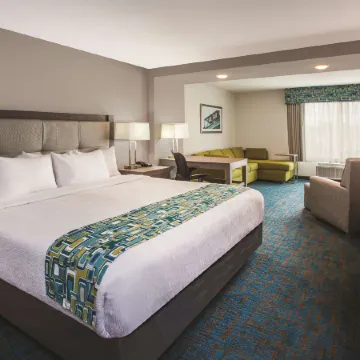 La Quinta Inn & Suites by Wyndham St. Paul-Woodbury