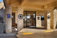 Days Inn & Suites by Wyndham Llano Hotels in Llano County