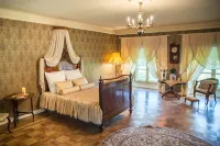 Pakruojis Manor's Palace Boutique Hotel Hotels near Pakruojis Manor Living Museum