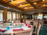 Maneechan Resort Hotels in Khlung