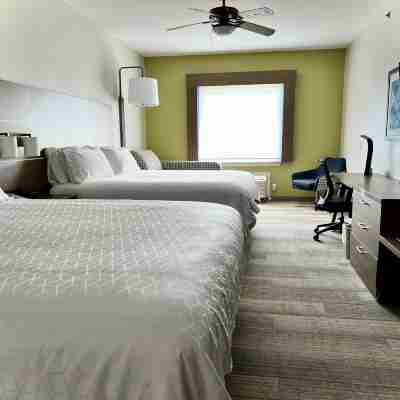 Holiday Inn Express & Suites South Padre Island Rooms