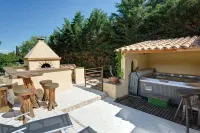 Les Gargoulettes Hotels in Bonnieux