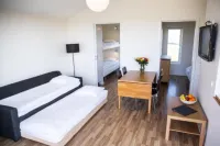 Apelvikstrand Hotels in 