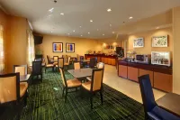 Fairfield Inn & Suites St. Petersburg Clearwater Hotel a Feather Sound