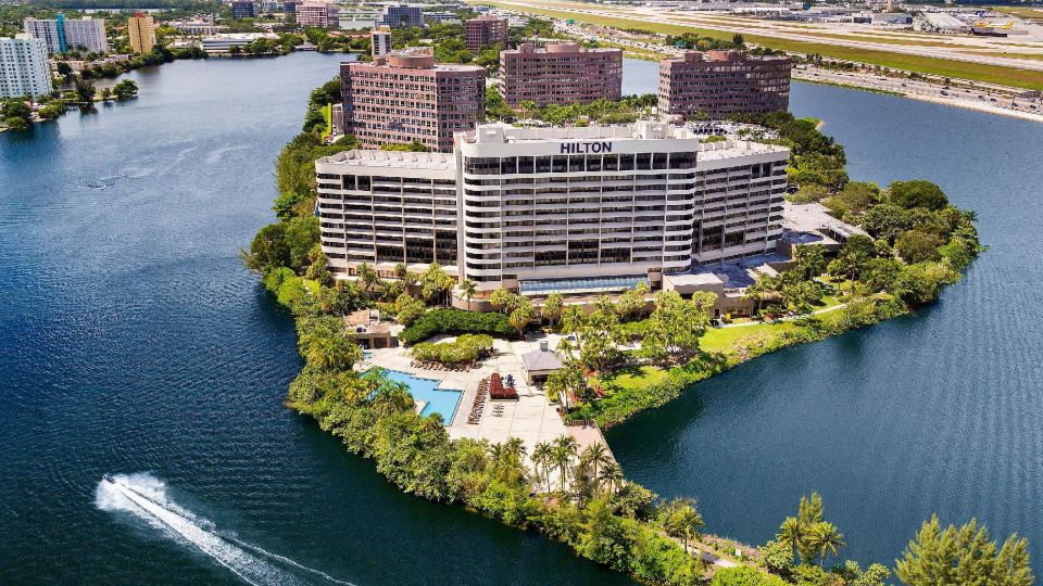 Hilton Miami Airport Blue Lagoon