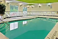 Fairfield Inn & Suites Harrisburg West - Swimmingpools