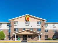 Super 8 by Wyndham Front Royal Hotels near Riverton Commons