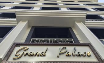 Grand Palace Hotel