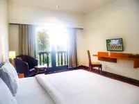 Ratu Hotel & Resort Hotels in Legok
