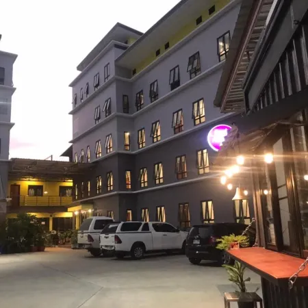 DD Residence sai 5 Отели в г. Сам-Пхран