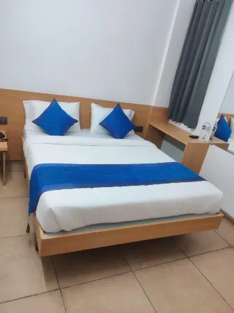 Hotel Relax Inn Отели в г. Сатара