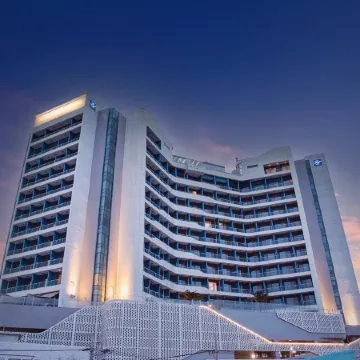 SL Hotel Gangneung Отели рядом с достопримечательностью «Библиотека «Сунджу»»
