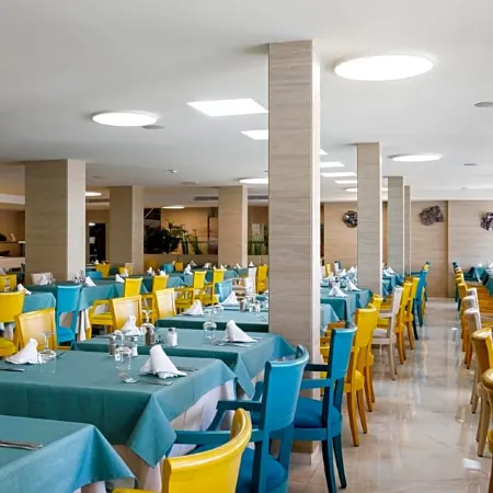Aparthotel y Hotel Paguera Beach