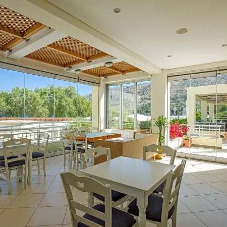 Almiriki Chios Rooms & Apartments
