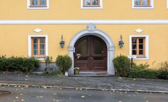 Charming Apartment in Ulrichsberg with Sauna