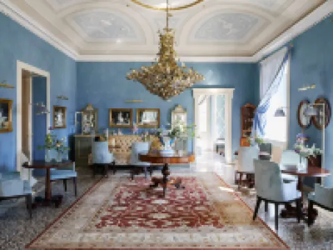 Passalacqua Hotels in Moltrasio