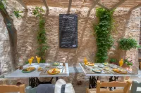 Ritsos Guesthouse - breakfast