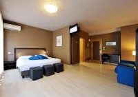 M14 Hotel & Spa Hotel dekat Spazio Biosfera