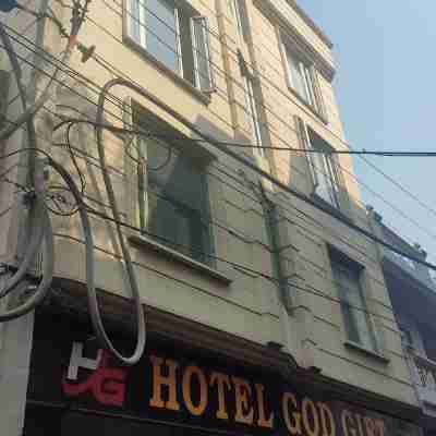 Hotel God Gift Hotel Exterior