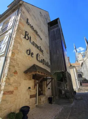 Best Western Blanche de Castille Dourdan