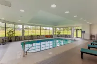 Best Western Premier Northwood Hotel - Pools