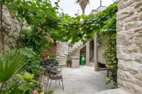 Apartments Nikolla Hotel di 