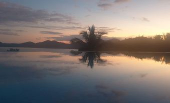Outpost Hostel - Coron - Adults Only