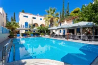 Vanas Apartments - Pools