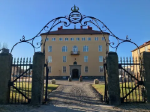 Livgrenadjärmässen Hotell-Fest-Konferens โรงแรมในลินเชอปิง