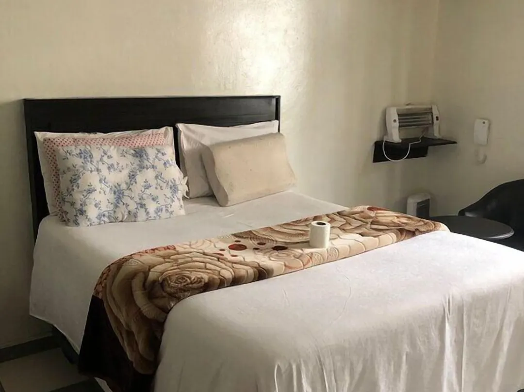 Devine Lodge Yeovile - Johannesburg