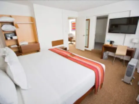 Tierra Viva Puno Plaza Hotels in Puno