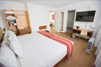 Tierra Viva Puno Plaza Hotels in Puno