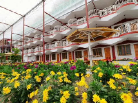 ケア ガーデン ゲストハウス ビンチャンのホテル