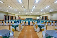 Patra Anyer Hotel - parkir
