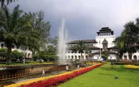 Image Hotel & Resto Hotel di Regol