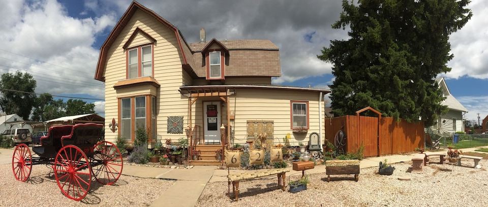 Amie St.Jéan Bed and Breakfast - Housity
