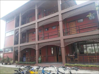 Pyi1 Guest House Hotel di 