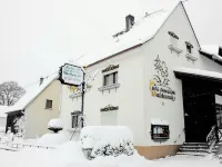 Pension Waldesruh Hotels near Kaiser Wilhelm Denkmal