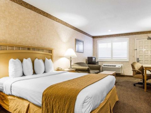 Bay Area Inn & Suites
