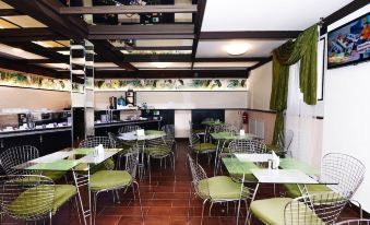 Life Hotel
