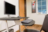 Super 8 by Wyndham Winfield/Quail Ridge Area Hotel di Winfield