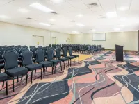 Howard Johnson by Wyndham Lakeland Hotels in Lakeland