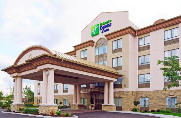 Holiday Inn Express & Suites OTTAWA AIRPORT by IHG Hotels in Ottawa