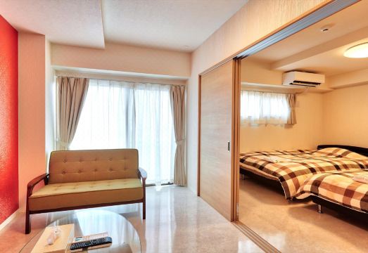 망고 리조트 오키나와 차탄 거실 이미지