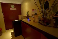 Mandarin Plaza Hotel - spa