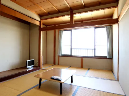 Okita Ryokan Отели рядом с достопримечательностью «Jobata Camping Ground»