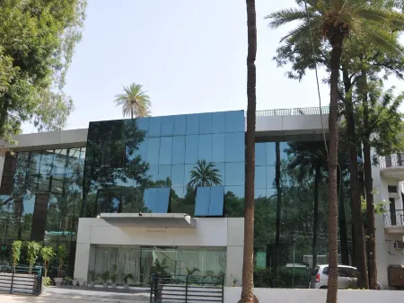 Star Villa Отели рядом с достопримечательностью «Делвара Темпл»