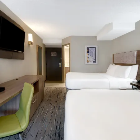Holiday Inn Express ROCHESTER - UNIVERSITY AREA by IHG Отели рядом с достопримечательностью «Планетарий Страсенбург»