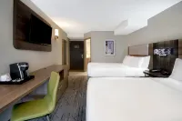 Holiday Inn Express ROCHESTER - UNIVERSITY AREA by IHG Hotels near Three Heads Brewing