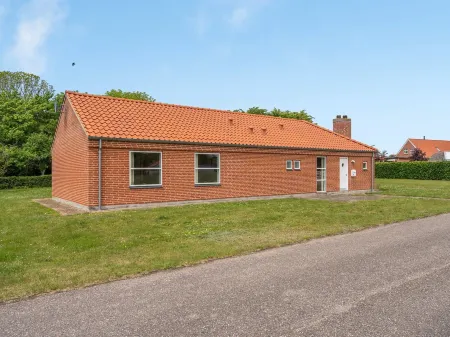 "Fengur" - 330m from the Sea Отели в г. Humble